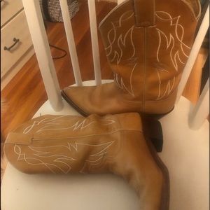 Ladies Justin boots, size 7 1/2